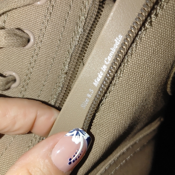 Dolce Vita Stylish Tan Women's Ankle Combat Boots Size 8.5 - Picture 6 of 10